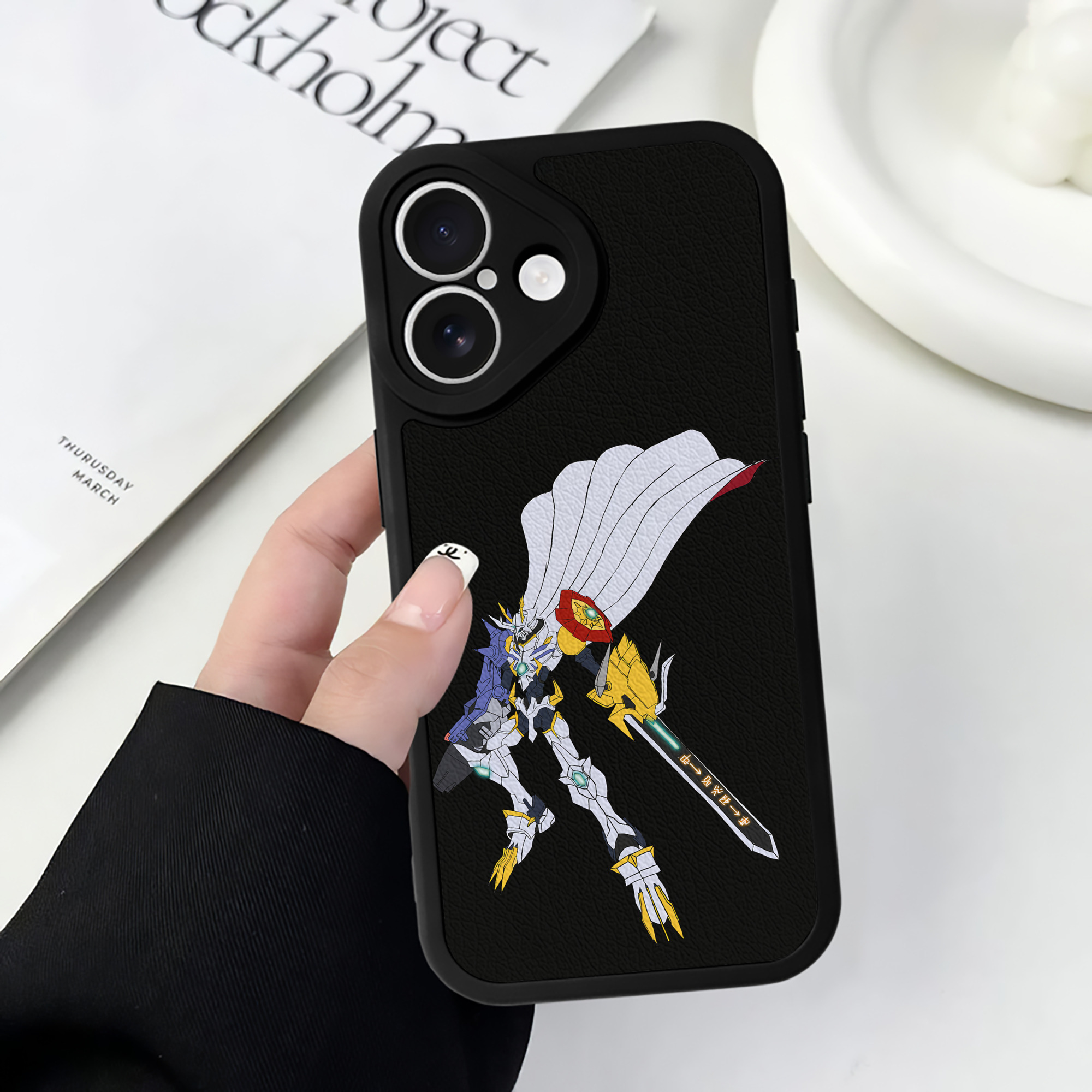 （画像用） Digimon デジタルモンスター/デジモン 【iPhone 16シリーズ対応】シリコンスマホケース（レザー調） 材質：シリコン
